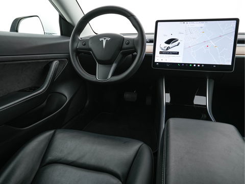 Tesla Model 3 Standard RWD Plus 60 kWh [ 3-Fase ] (INCL-BTW) Aut. *PANO | AUTO-PILOT | NAPPA-LEATHER | KEYLESS | FULL-LED | MEMORY-PACK | SURROUND-VIEW | DAB | CARPLAY | DIGI-COCKPIT | LANE-ASSIST | COMFORT-SEATS | 19"ALU*