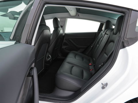 Tesla Model 3 Standard RWD Plus 60 kWh [ 3-Fase ] (INCL-BTW) Aut. *PANO | AUTO-PILOT | NAPPA-LEATHER | KEYLESS | FULL-LED | MEMORY-PACK | SURROUND-VIEW | DAB | CARPLAY | DIGI-COCKPIT | LANE-ASSIST | COMFORT-SEATS | 19"ALU*