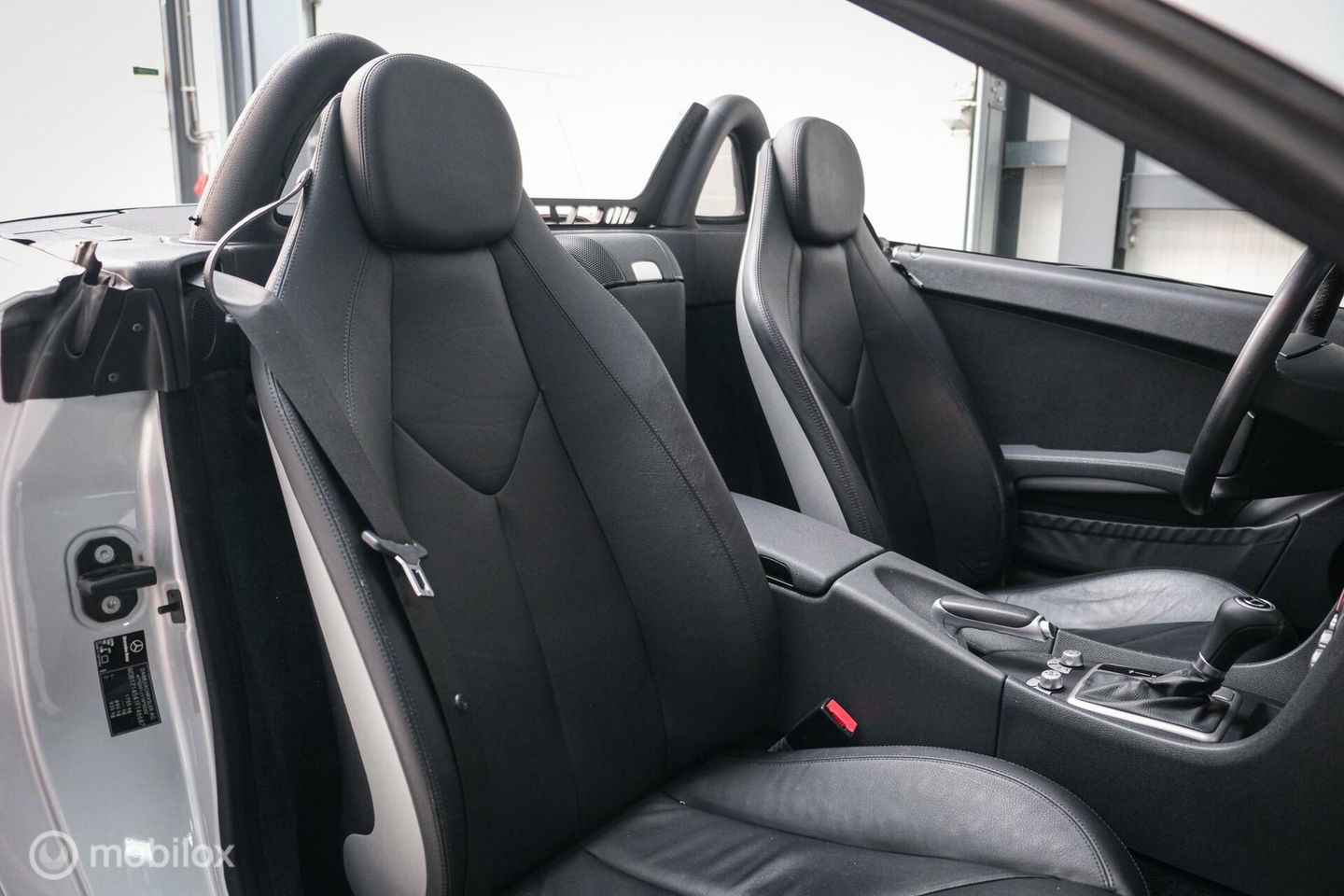 Mercedes-Benz SLK 280 V6 | Lage km stand | Zeer mooi | Memory Seats | Cruise | stoelverwarming | zomerklaar |