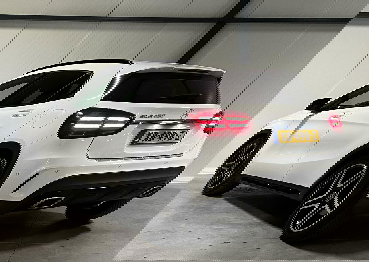 Mercedes-Benz GLA 180 AMG Navi Camera Cruise Climate PDC