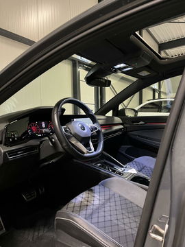 Volkswagen Golf 1.5 eTSI R-Line Pano Virtual Sfeer Carplay