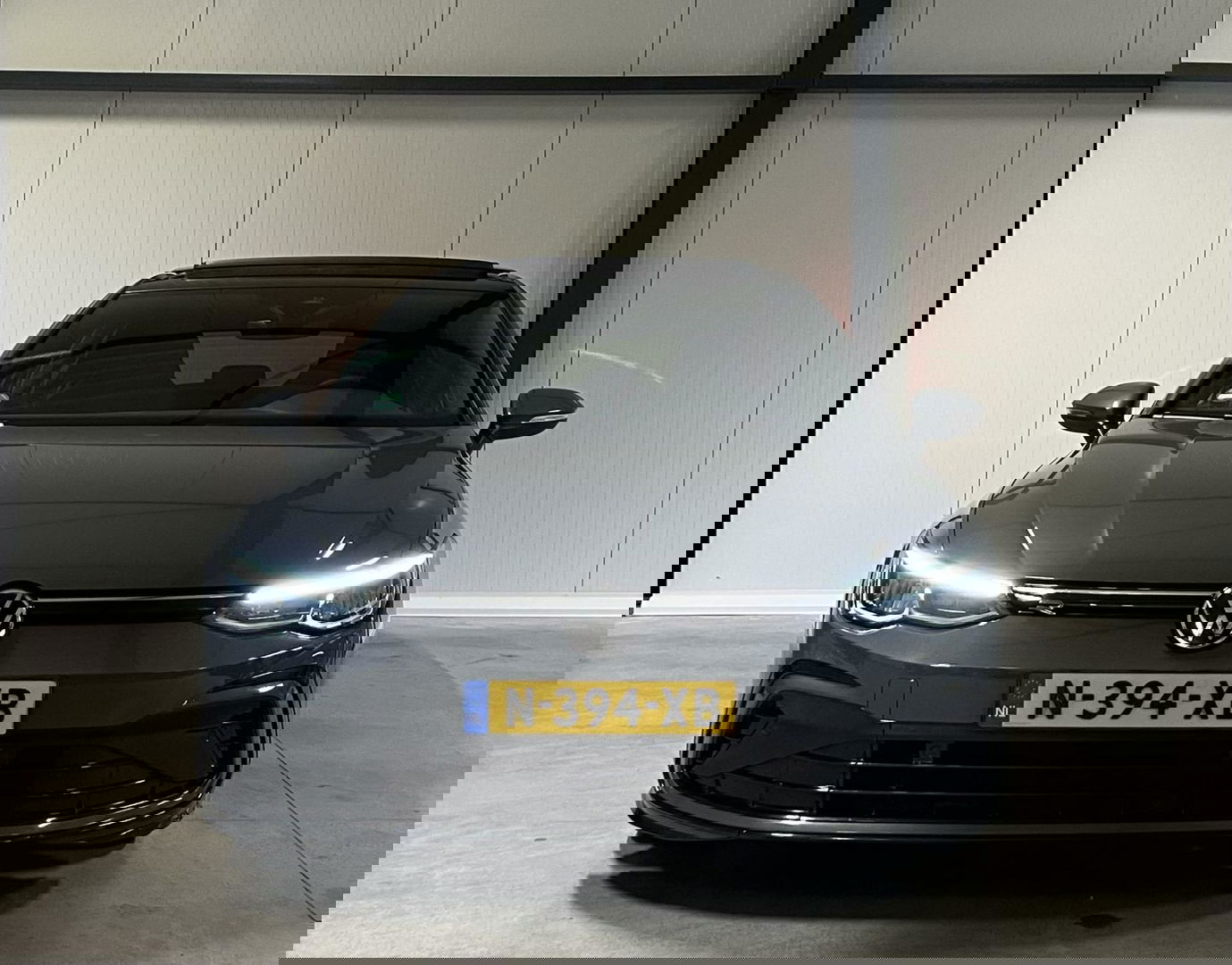 Volkswagen Golf 1.5 eTSI R-Line Pano Virtual Sfeer Carplay