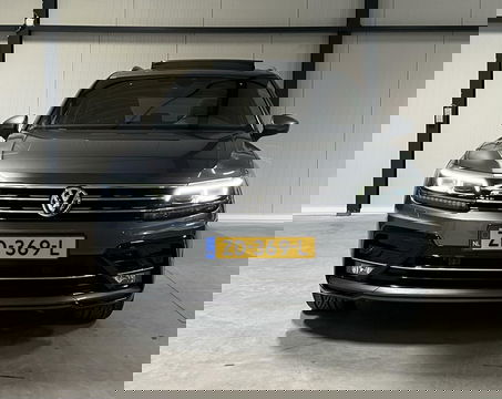 Volkswagen Tiguan Allspace Volkswagen Tiguan 1.5 TSI R-line Pano Virtual Trekhaak 7Pers