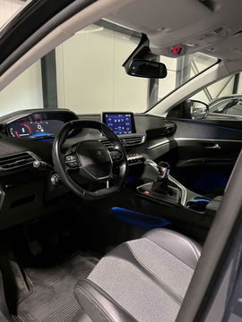 Peugeot 3008 Allure Virtual Carplay PDC Stoelverwarming LED