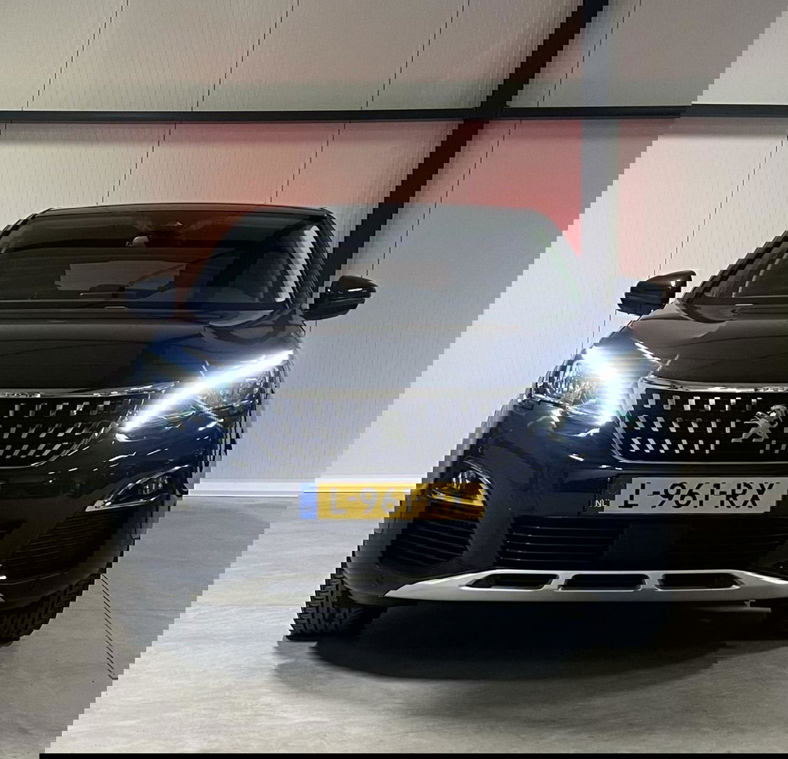 Peugeot 3008 Allure Virtual Carplay PDC Stoelverwarming LED