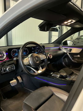 Mercedes-Benz A-Klasse 180 AMG Pano Sfeer Camera Night pakket