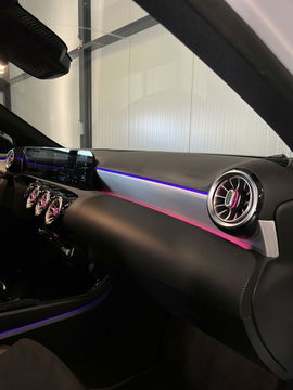 Mercedes-Benz A-Klasse 180 AMG Pano Sfeer Camera Night pakket