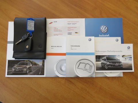 Volkswagen up! 1.0 High Up! 5-DRS 1e EIGENAAR | DEALER ONDERHOUDEN | 15 INCH VELGEN | AIRCO | CRUISE CONTROL | PARKEERSENSORS |