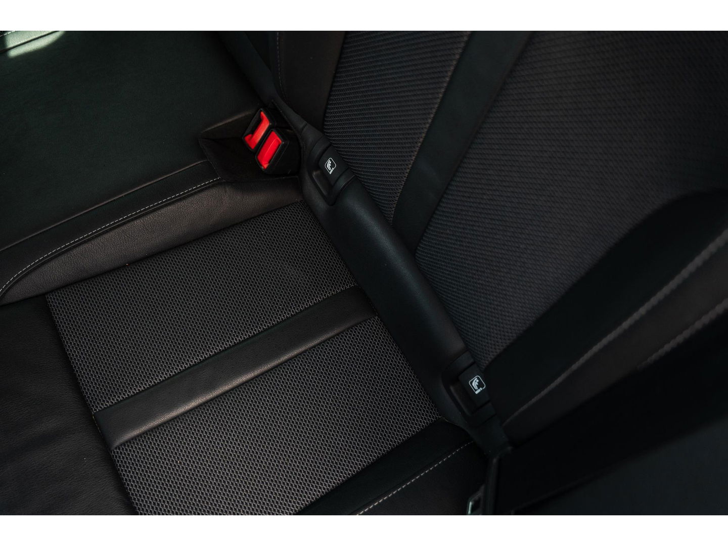 Škoda Octavia Combi 1.4 TSI iV PHEV Style | LEDER/STOF | CAMERA | ADAPTIVE CRUISE | LED