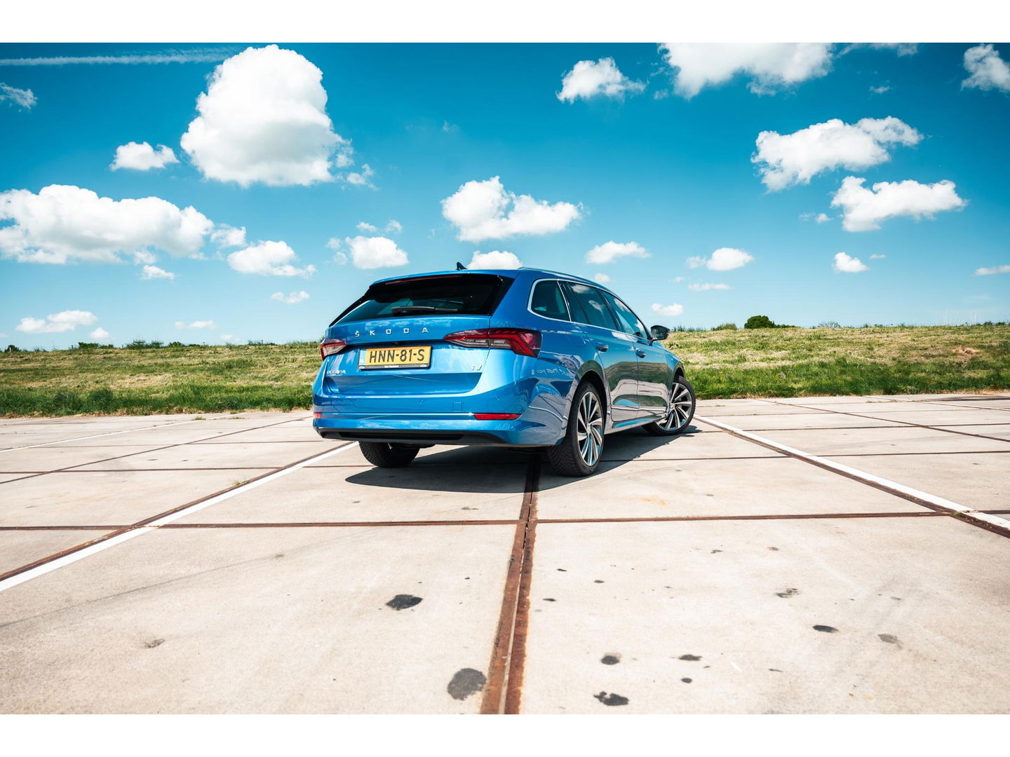 Škoda Octavia Combi 1.4 TSI iV PHEV Style | LEDER/STOF | CAMERA | ADAPTIVE CRUISE | LED