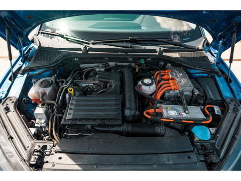 Škoda Octavia Combi 1.4 TSI iV PHEV Style | LEDER/STOF | CAMERA | ADAPTIVE CRUISE | LED