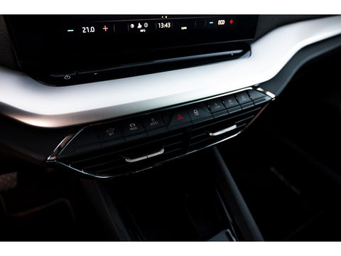 Škoda Octavia Combi 1.4 TSI iV PHEV Style | LEDER/STOF | CAMERA | ADAPTIVE CRUISE | LED