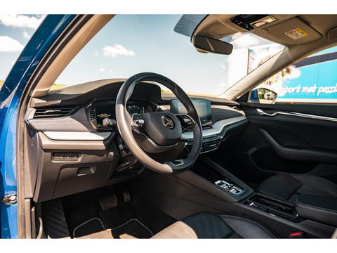 Škoda Octavia Combi 1.4 TSI iV PHEV Style | LEDER/STOF | CAMERA | ADAPTIVE CRUISE | LED
