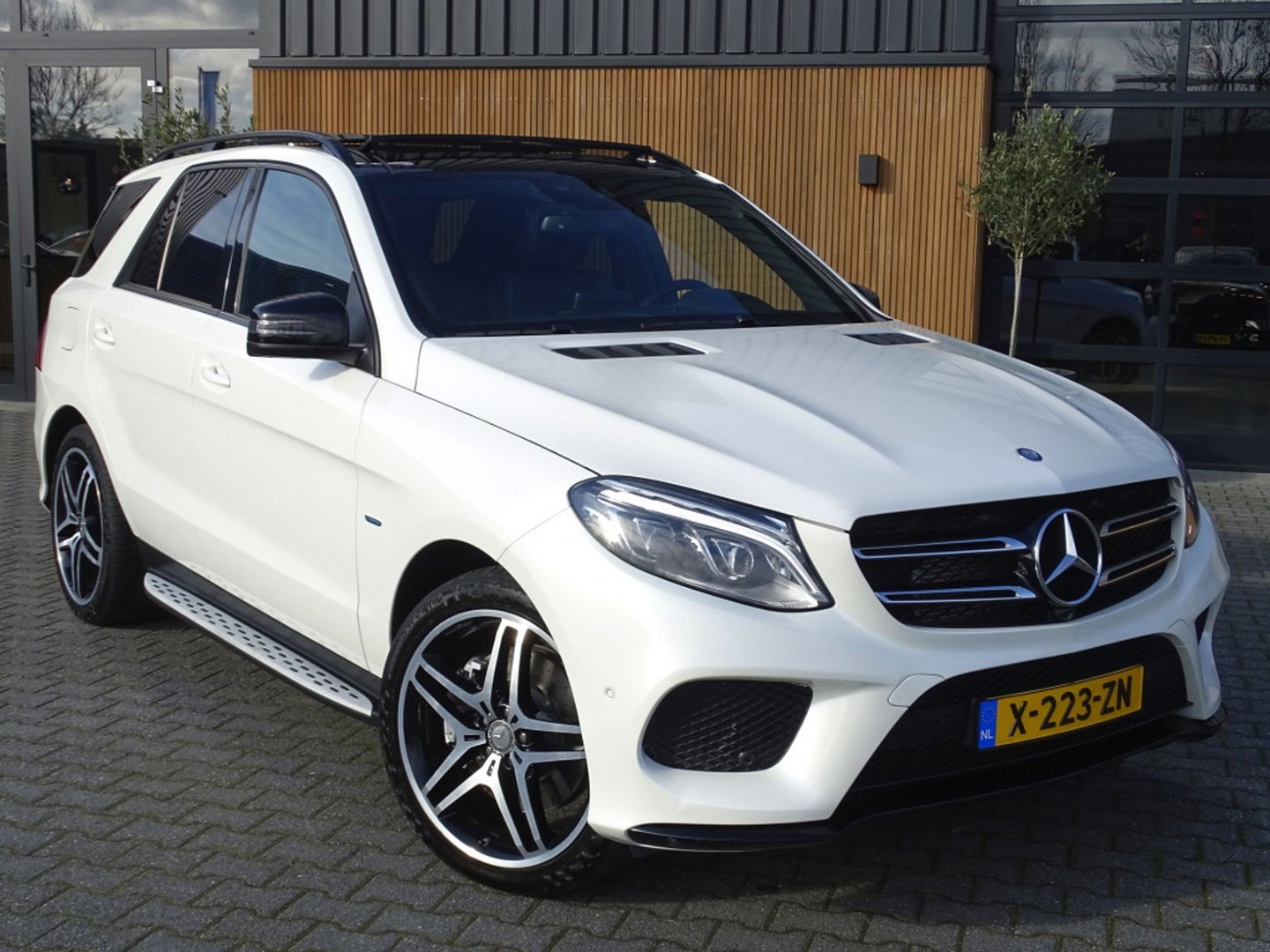 Mercedes-Benz GLE 500e 4M. 442PK AMG Sport Designo Ed. / LED