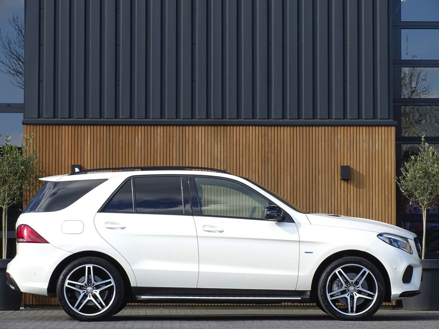 Mercedes-Benz GLE 500e 4M. 442PK AMG Sport Designo Ed. / LED