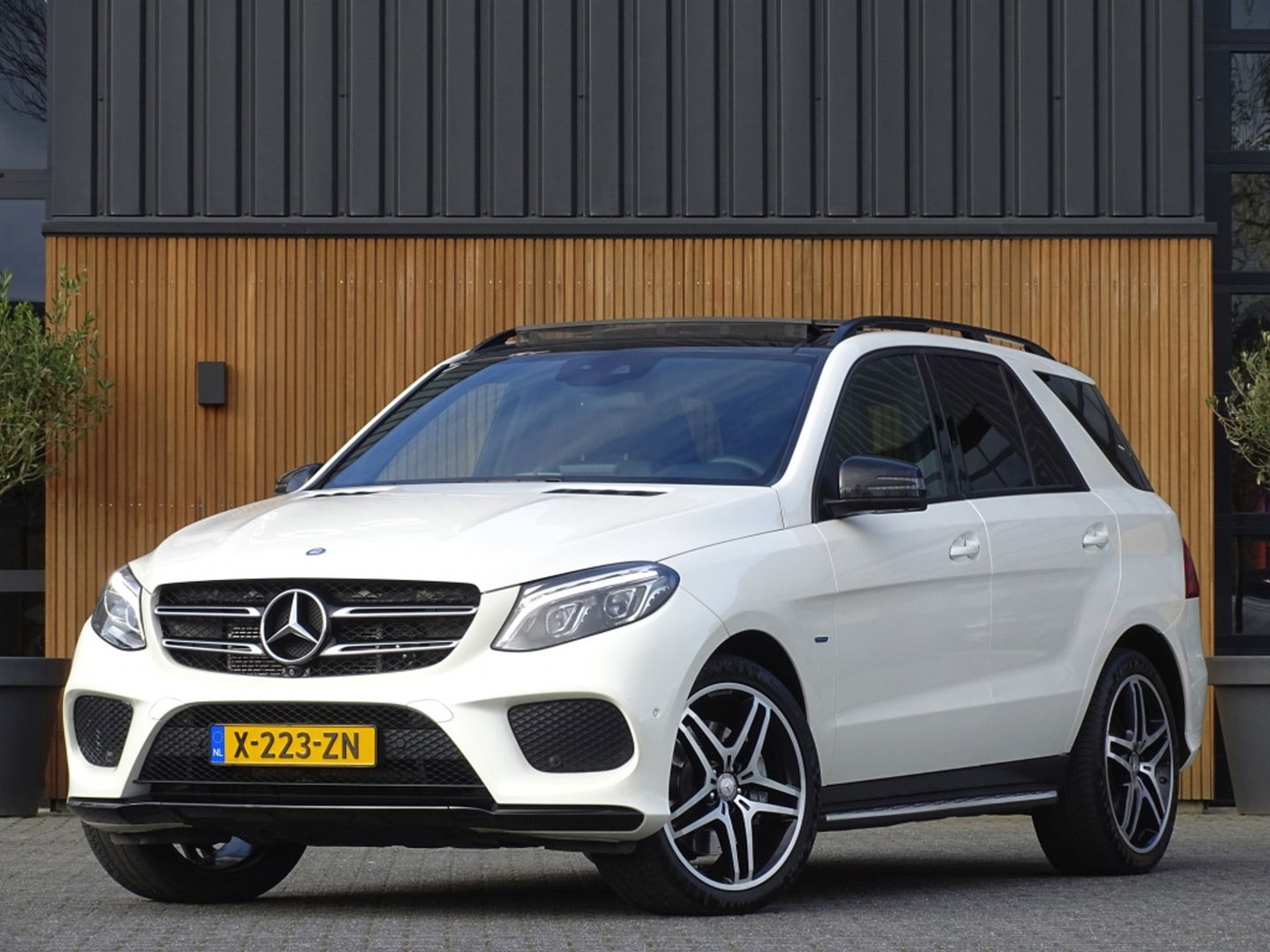 Mercedes-Benz GLE 500e 4M. 442PK AMG Sport Designo Ed. / LED