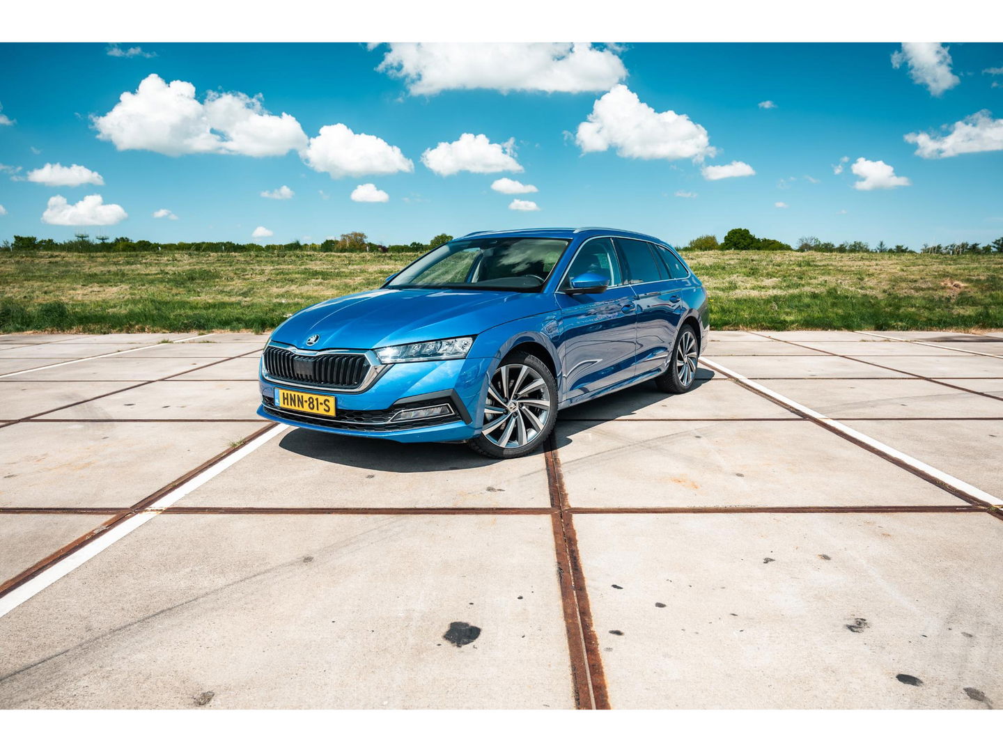 Škoda Octavia Combi 1.4 TSI iV PHEV Style | LEDER/STOF | CAMERA | ADAPTIVE CRUISE | LED