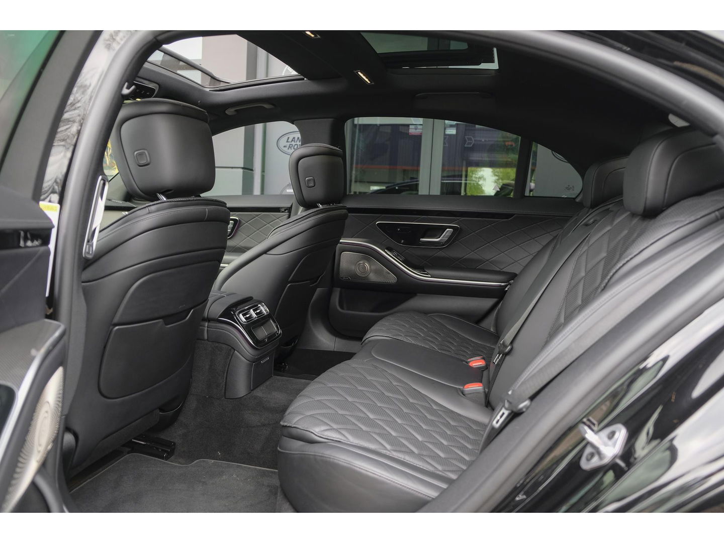 Mercedes-Benz S-Klasse S580e Lang AMG 510pk Custom Panoramadak *BTW* 4-wielsturing Leder exclusief Burmester 22" LMV  LMV