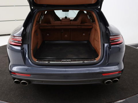 Porsche Panamera Sport Turismo 2.9 4 E-Hybrid | Panoramadak | Burmester 3D | Stoelventilatie | LED Adaptief | 360 camera | Luchtvering | Leder | Stuurverwarming | Soft-close
