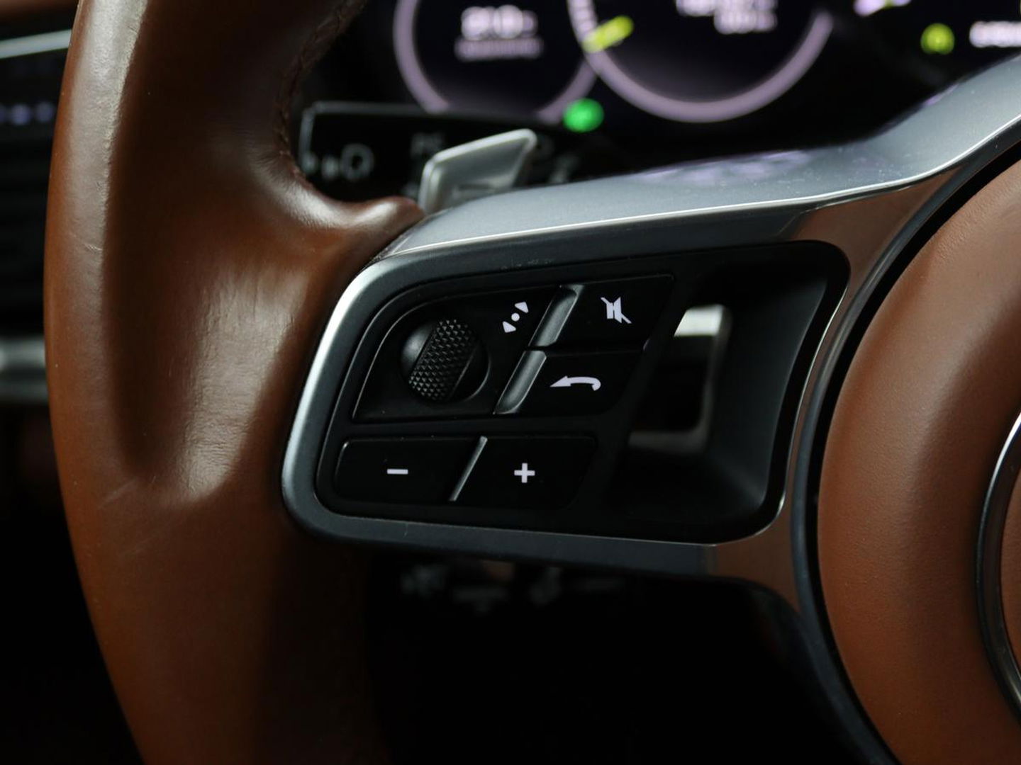 Porsche Panamera Sport Turismo 2.9 4 E-Hybrid | Panoramadak | Burmester 3D | Stoelventilatie | LED Adaptief | 360 camera | Luchtvering | Leder | Stuurverwarming | Soft-close