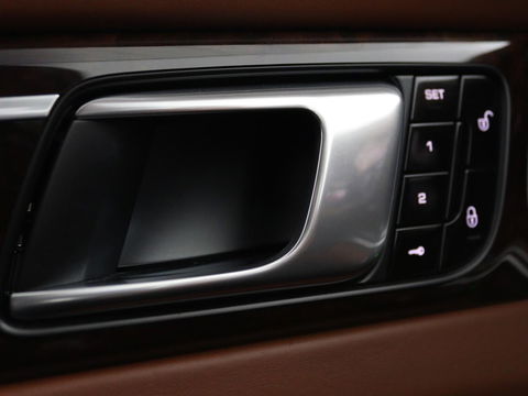 Porsche Panamera Sport Turismo 2.9 4 E-Hybrid | Panoramadak | Burmester 3D | Stoelventilatie | LED Adaptief | 360 camera | Luchtvering | Leder | Stuurverwarming | Soft-close