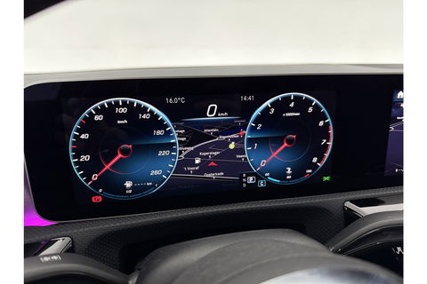 Mercedes-Benz CLA-Klasse 180 AMG Pano Sfeer Camera LED Carplay Virtual Clima Cruise Navi PDC 18''LMV