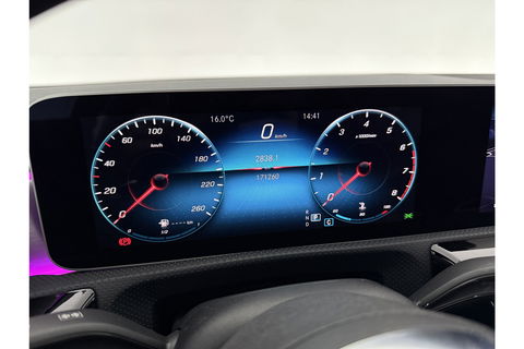 Mercedes-Benz CLA-Klasse 180 AMG Pano Sfeer Camera LED Carplay Virtual Clima Cruise Navi PDC 18''LMV