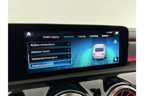 Mercedes-Benz CLA-Klasse 180 AMG Pano Sfeer Camera LED Carplay Virtual Clima Cruise Navi PDC 18''LMV
