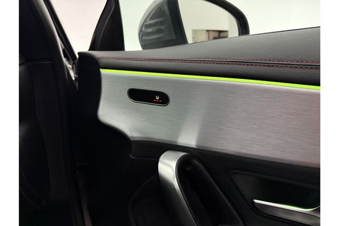 Mercedes-Benz CLA-Klasse 180 AMG Pano Sfeer Camera LED Carplay Virtual Clima Cruise Navi PDC 18''LMV