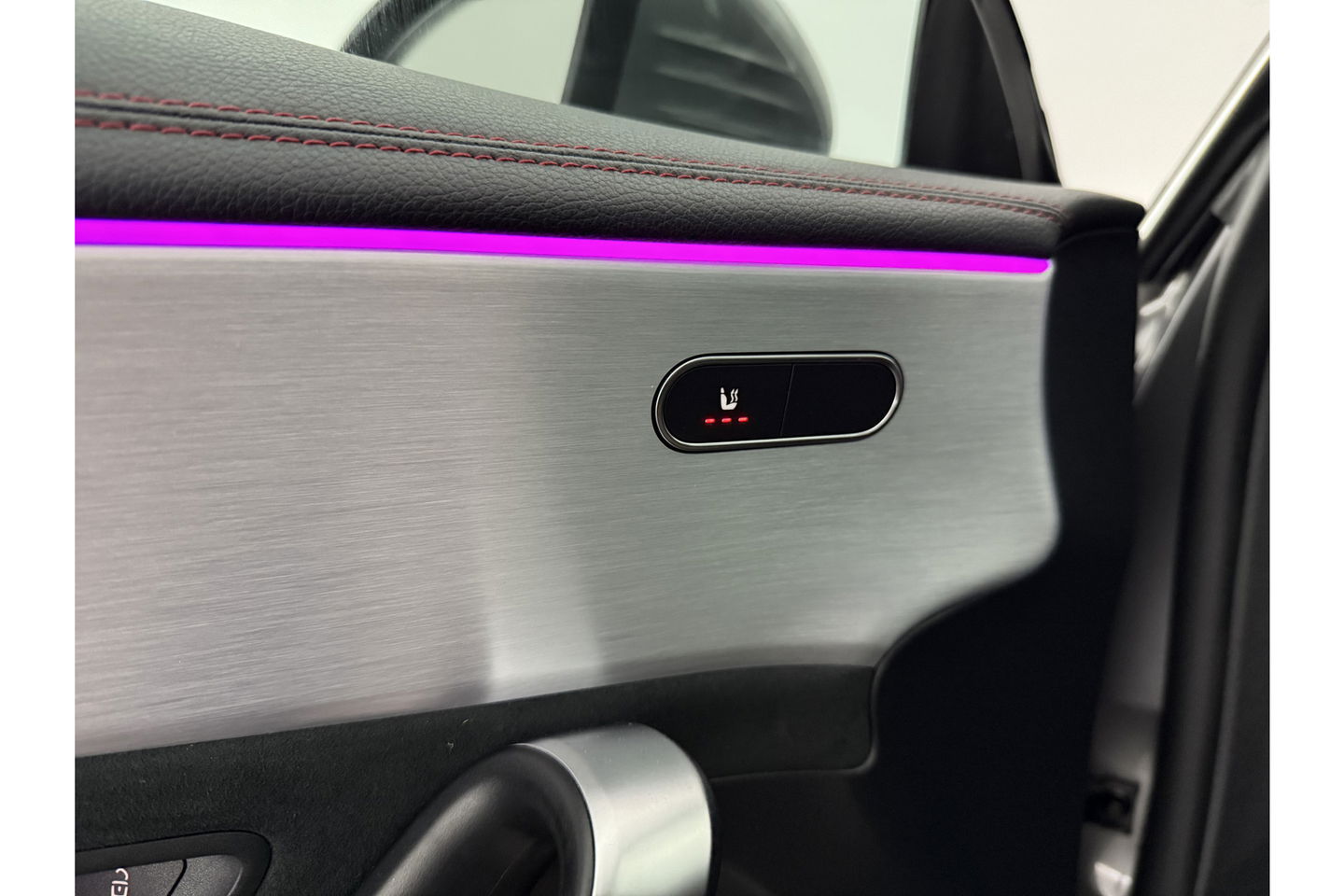 Mercedes-Benz CLA-Klasse 180 AMG Pano Sfeer Camera LED Carplay Virtual Clima Cruise Navi PDC 18''LMV