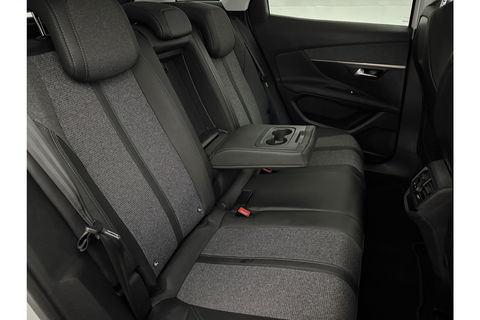 Peugeot 3008 1.2 PureTech Clima Cruise 360Camera Carplay Virtual Trekhaak 19"LMV Memory-Seats Navi LED PDC