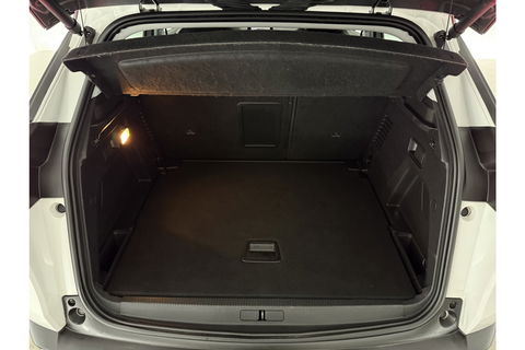 Peugeot 3008 1.2 PureTech Clima Cruise 360Camera Carplay Virtual Trekhaak 19"LMV Memory-Seats Navi LED PDC