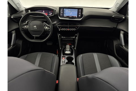 Peugeot 2008 1.2 PureTech Allure Pano 360Camera Carplay LED Virtual Clima Cruise Navi PDC 17''LMV