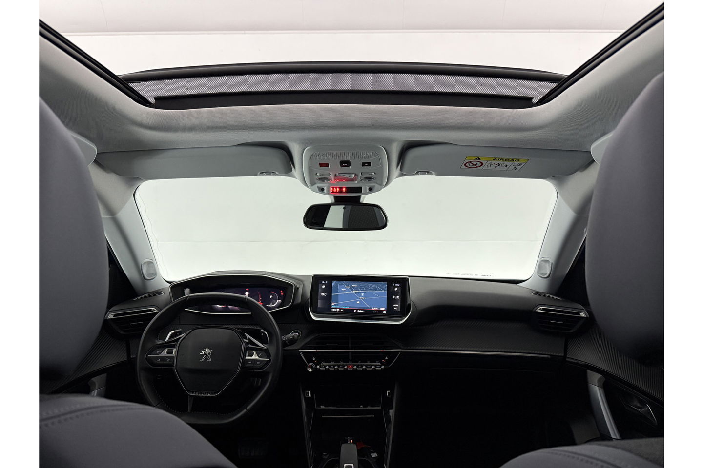 Peugeot 2008 1.2 PureTech Allure Pano 360Camera Carplay LED Virtual Clima Cruise Navi PDC 17''LMV