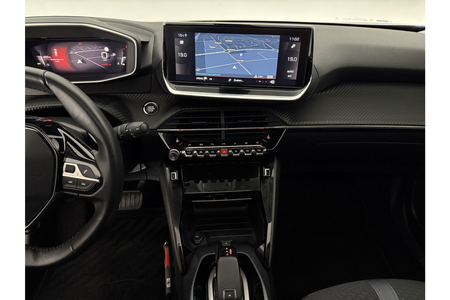 Peugeot 2008 1.2 PureTech Allure Pano 360Camera Carplay LED Virtual Clima Cruise Navi PDC 17''LMV