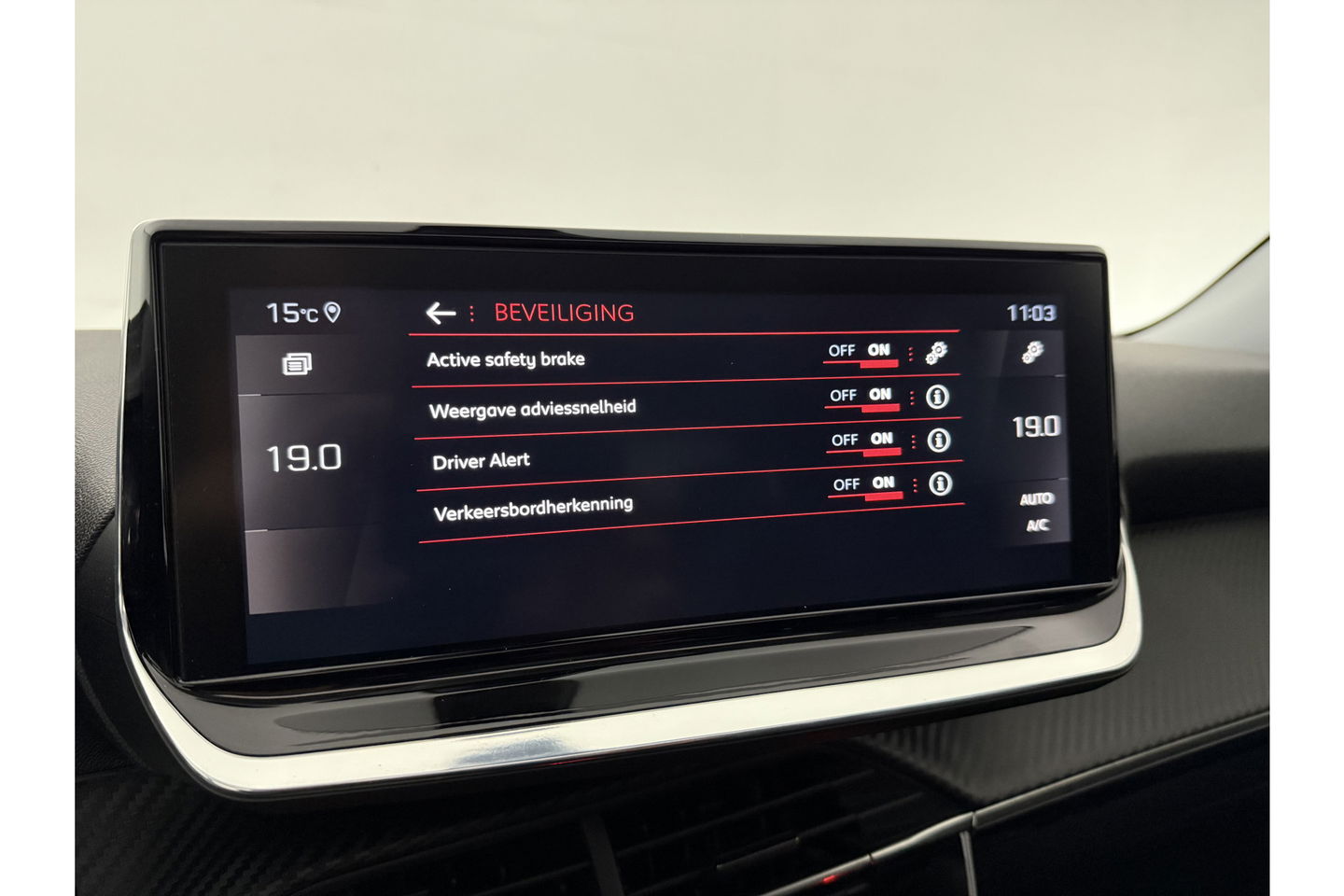 Peugeot 2008 1.2 PureTech Allure Pano 360Camera Carplay LED Virtual Clima Cruise Navi PDC 17''LMV