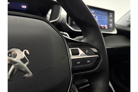 Peugeot 2008 1.2 PureTech Allure Pano 360Camera Carplay LED Virtual Clima Cruise Navi PDC 17''LMV