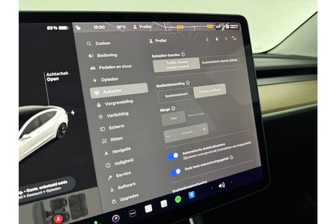 Tesla Model 3 Standard RWD Plus 60 kWh 238PK Autopilot Camera LED Panoview Clima Cruise Navi PDC Memory-seat 18''LMV