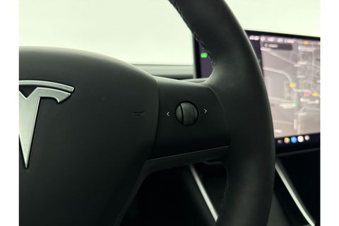 Tesla Model 3 Standard RWD Plus 60 kWh 238PK Autopilot Camera LED Panoview Clima Cruise Navi PDC Memory-seat 18''LMV