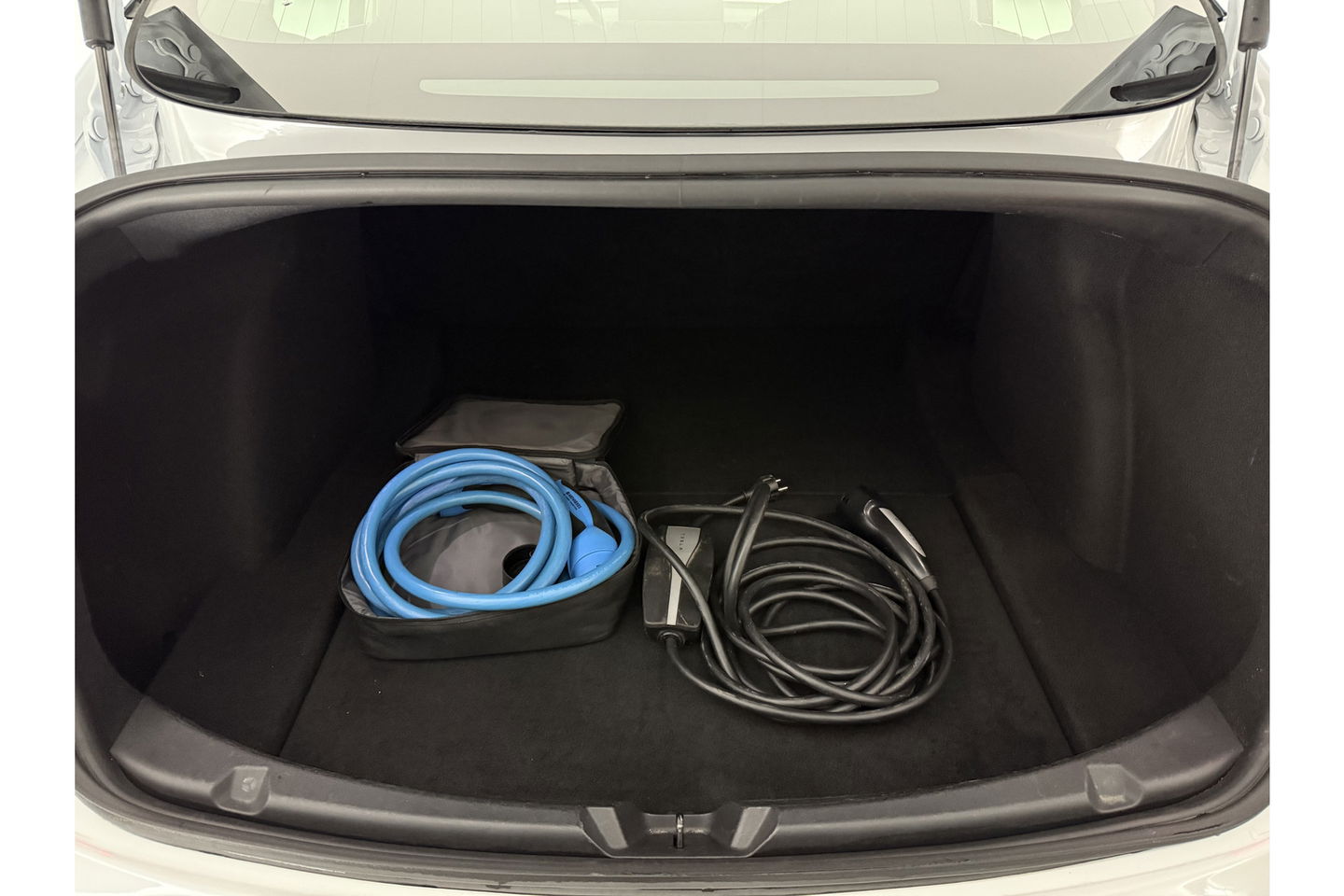 Tesla Model 3 Standard RWD Plus 60 kWh 238PK Autopilot Camera LED Panoview Clima Cruise Navi PDC Memory-seat 18''LMV