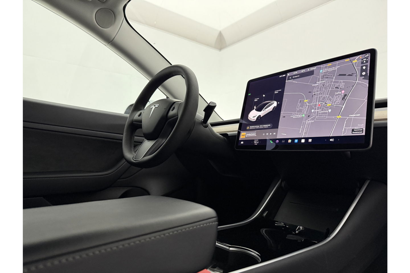 Tesla Model 3 Standard RWD Plus 60 kWh 238PK Autopilot Camera LED Panoview Clima Cruise Navi PDC Memory-seat 18''LMV