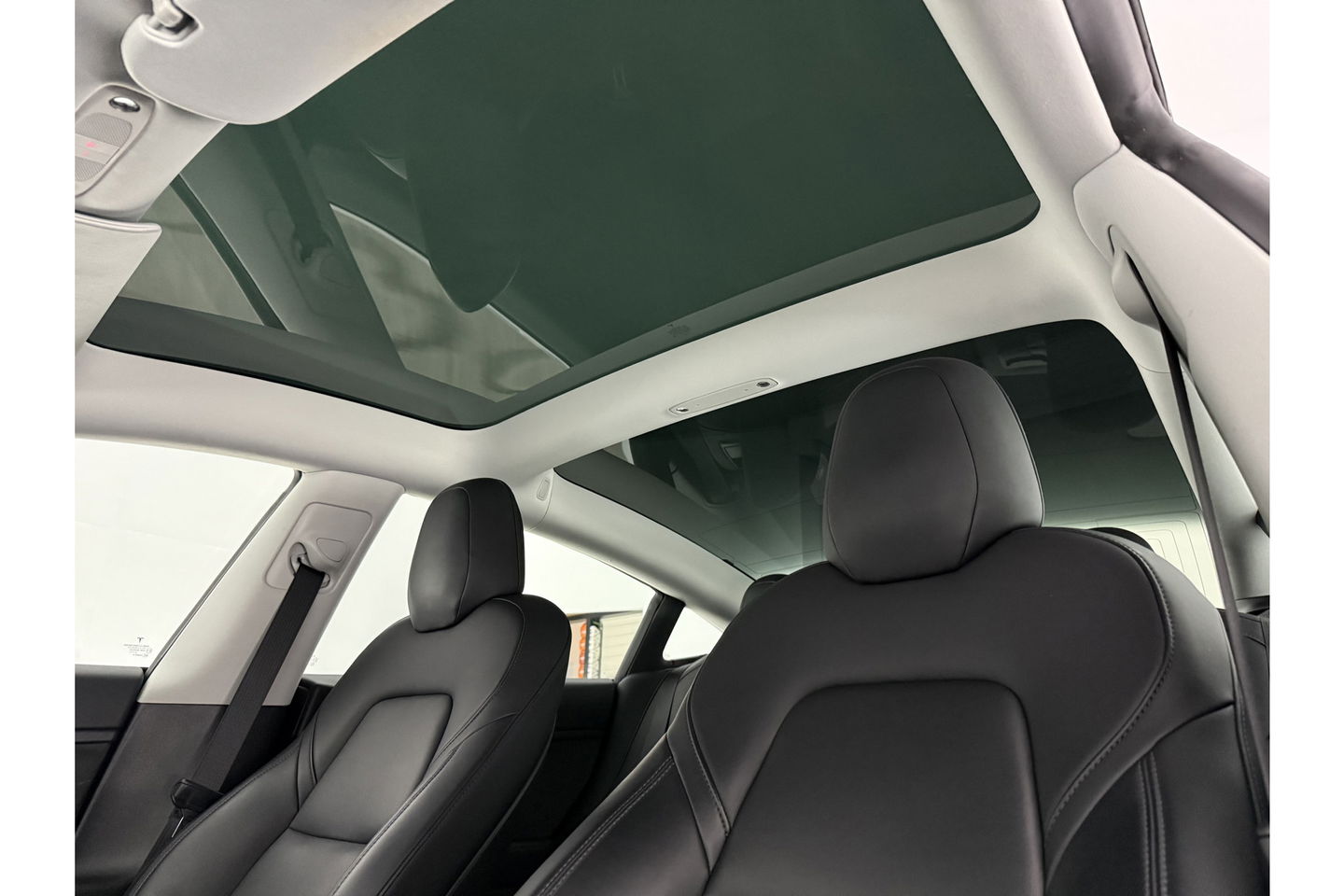 Tesla Model 3 Standard RWD Plus 60 kWh 238PK Autopilot Camera LED Panoview Clima Cruise Navi PDC Memory-seat 18''LMV