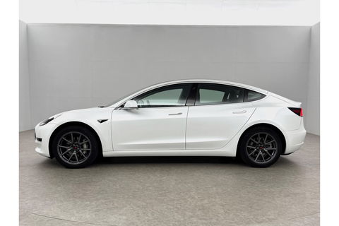 Tesla Model 3 Standard RWD Plus 60 kWh 238PK Autopilot Camera LED Panoview Clima Cruise Navi PDC Memory-seat 18''LMV