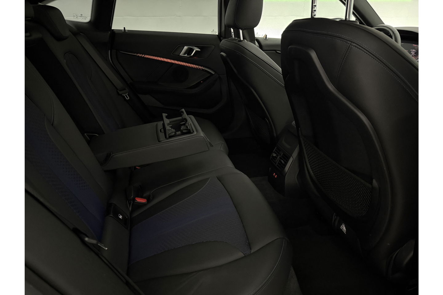 BMW 2 Serie Grand Coupé 218i High Executive M-Sport 141PK Pano Sfeer LED Carplay Camera Clima Virtual Navi 17"LMV PDC
