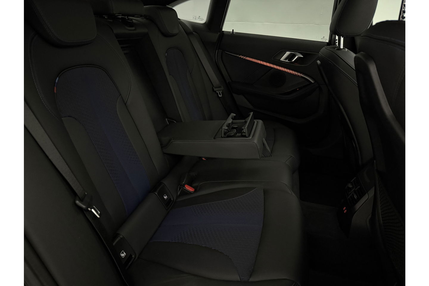 BMW 2 Serie Grand Coupé 218i High Executive M-Sport 141PK Pano Sfeer LED Carplay Camera Clima Virtual Navi 17"LMV PDC