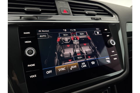 Volkswagen Tiguan 1.5 TSI Highline R-Line 150PK DSG Virtual LED Camera Carplay Clima Cruise Navi PDC 20''LMV