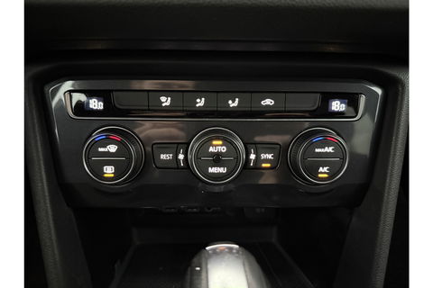 Volkswagen Tiguan 1.5 TSI Highline R-Line 150PK DSG Virtual LED Camera Carplay Clima Cruise Navi PDC 20''LMV