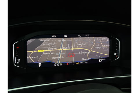Volkswagen Tiguan 1.5 TSI Highline R-Line 150PK DSG Virtual LED Camera Carplay Clima Cruise Navi PDC 20''LMV