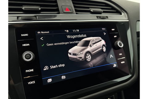 Volkswagen Tiguan 1.5 TSI Highline R-Line 150PK DSG Virtual LED Camera Carplay Clima Cruise Navi PDC 20''LMV