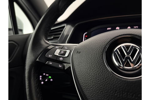 Volkswagen Tiguan 1.5 TSI Highline R-Line 150PK DSG Virtual LED Camera Carplay Clima Cruise Navi PDC 20''LMV